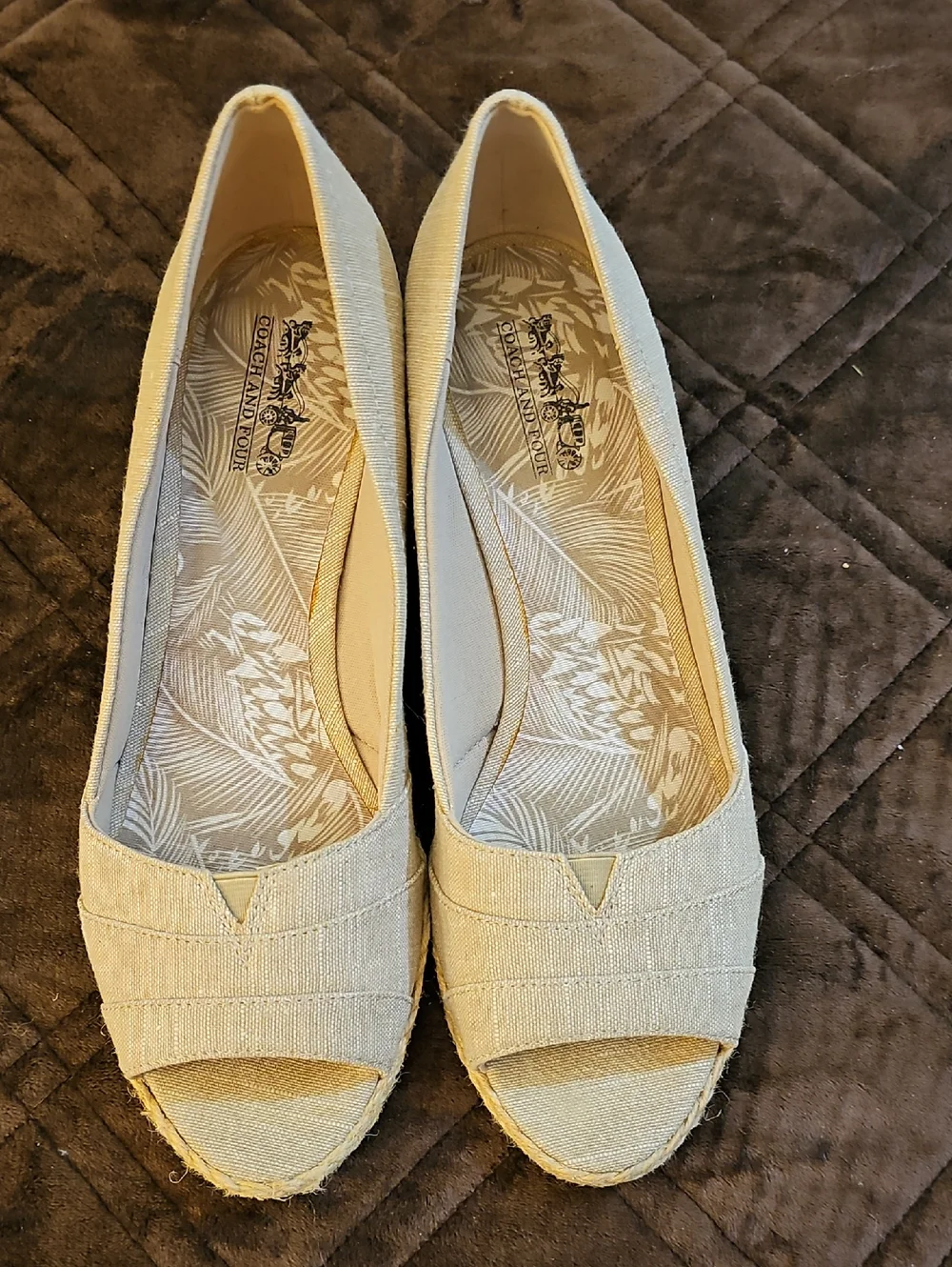 Shoes - Picture 5 of 16